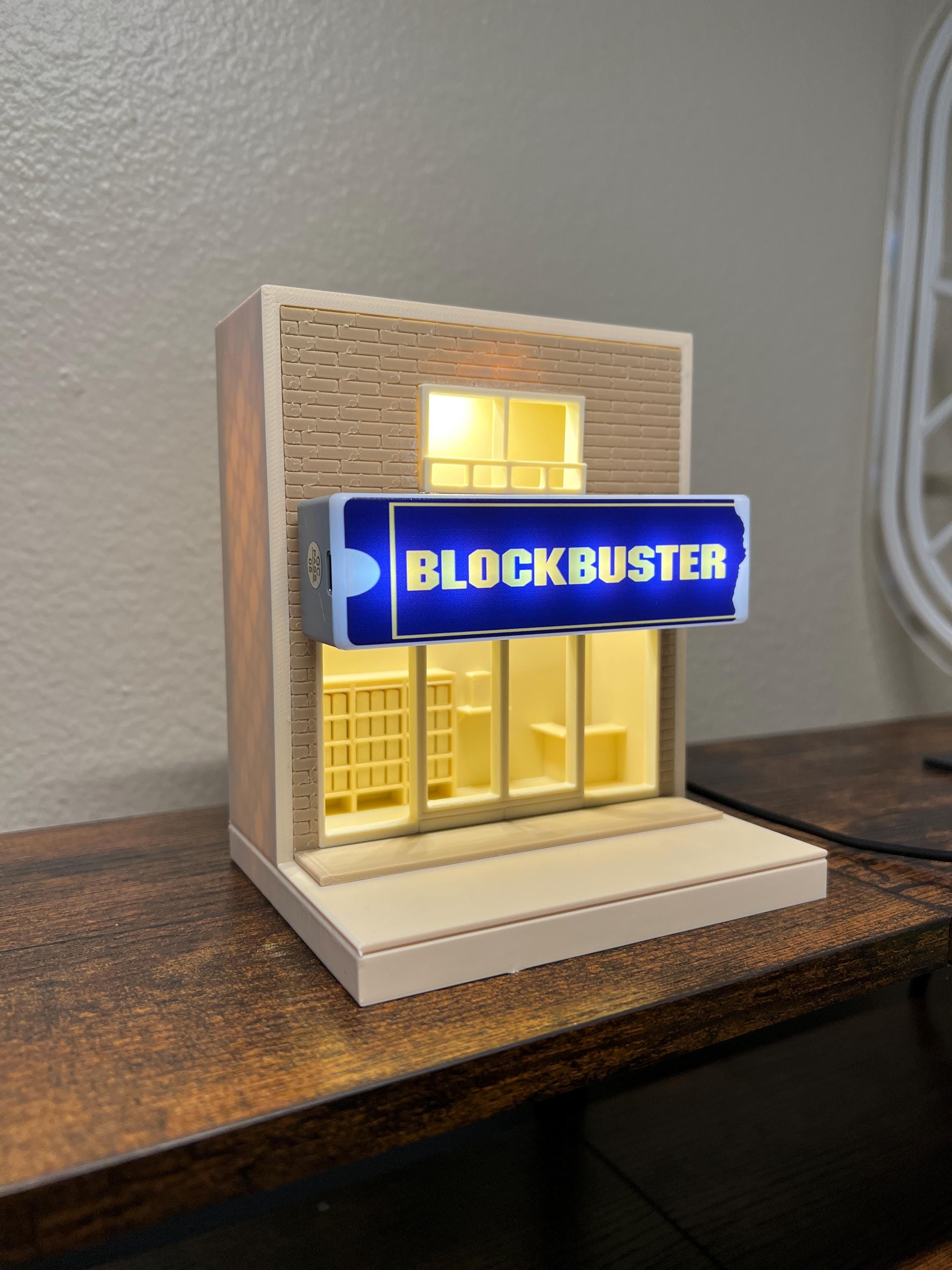 Mini Blockbuster Diorama – Handmade Night Light Desk Decoration
